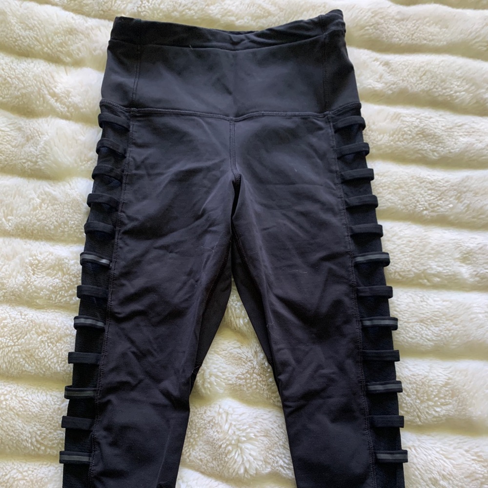 LULULEMON cropped leggings